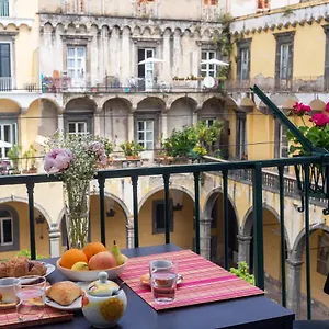 https://made-in-cloister-apartment.hotels-amalfi.com
