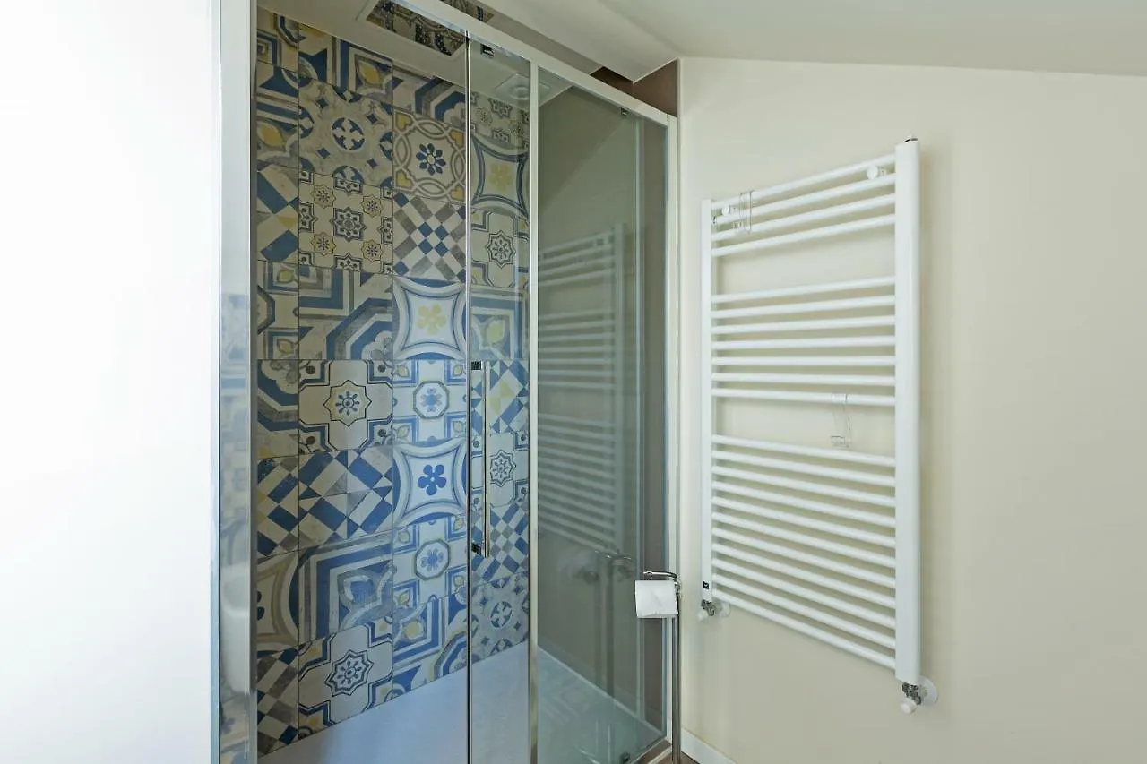 Renovated Penthouse Duomo&Via Torino Appartamento Milano Italia