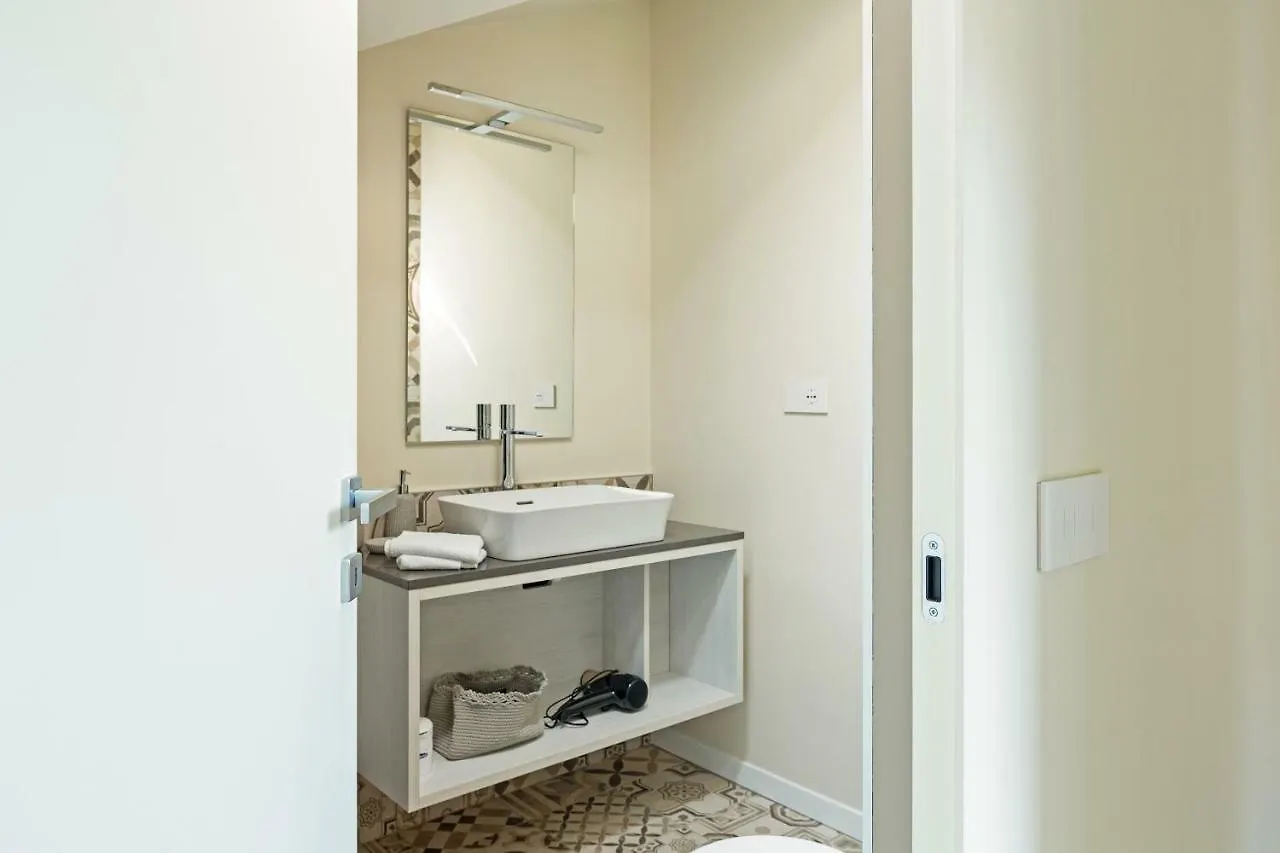Renovated Penthouse Duomo&Via Torino Appartamento Milano